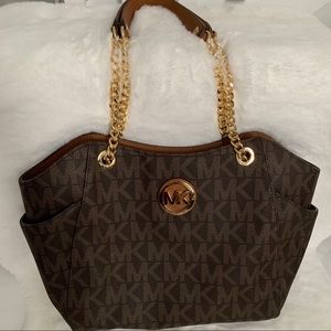 Michael Kors Chain Shoulder Tote